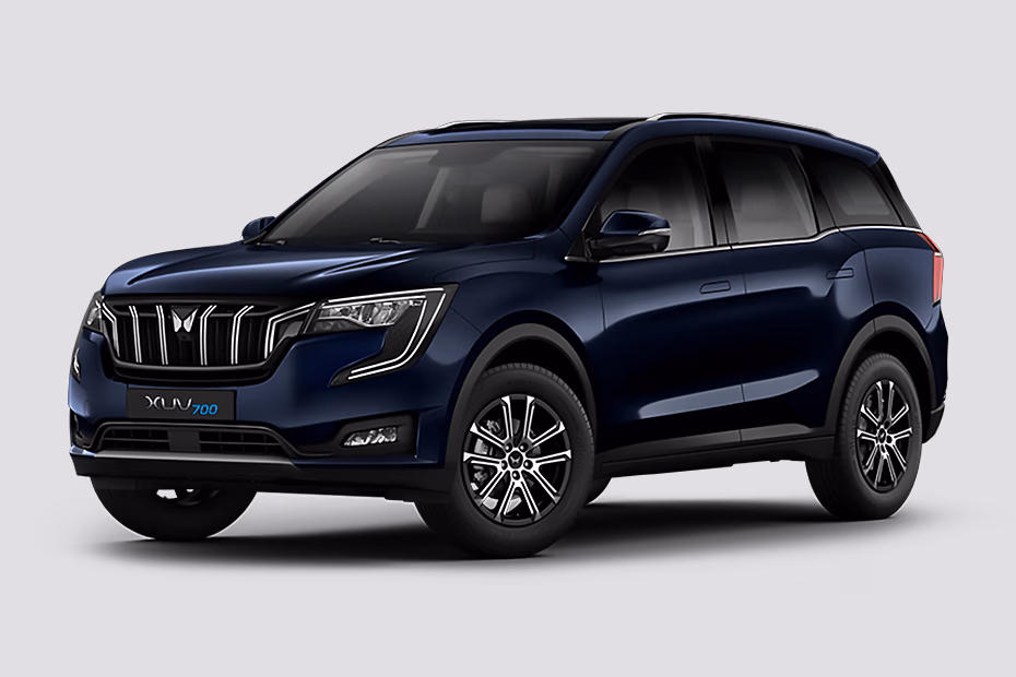 XUV700